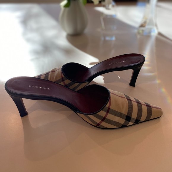 BURBERRY Nova Check Pointed Toe Mules - Picture 2 of 6